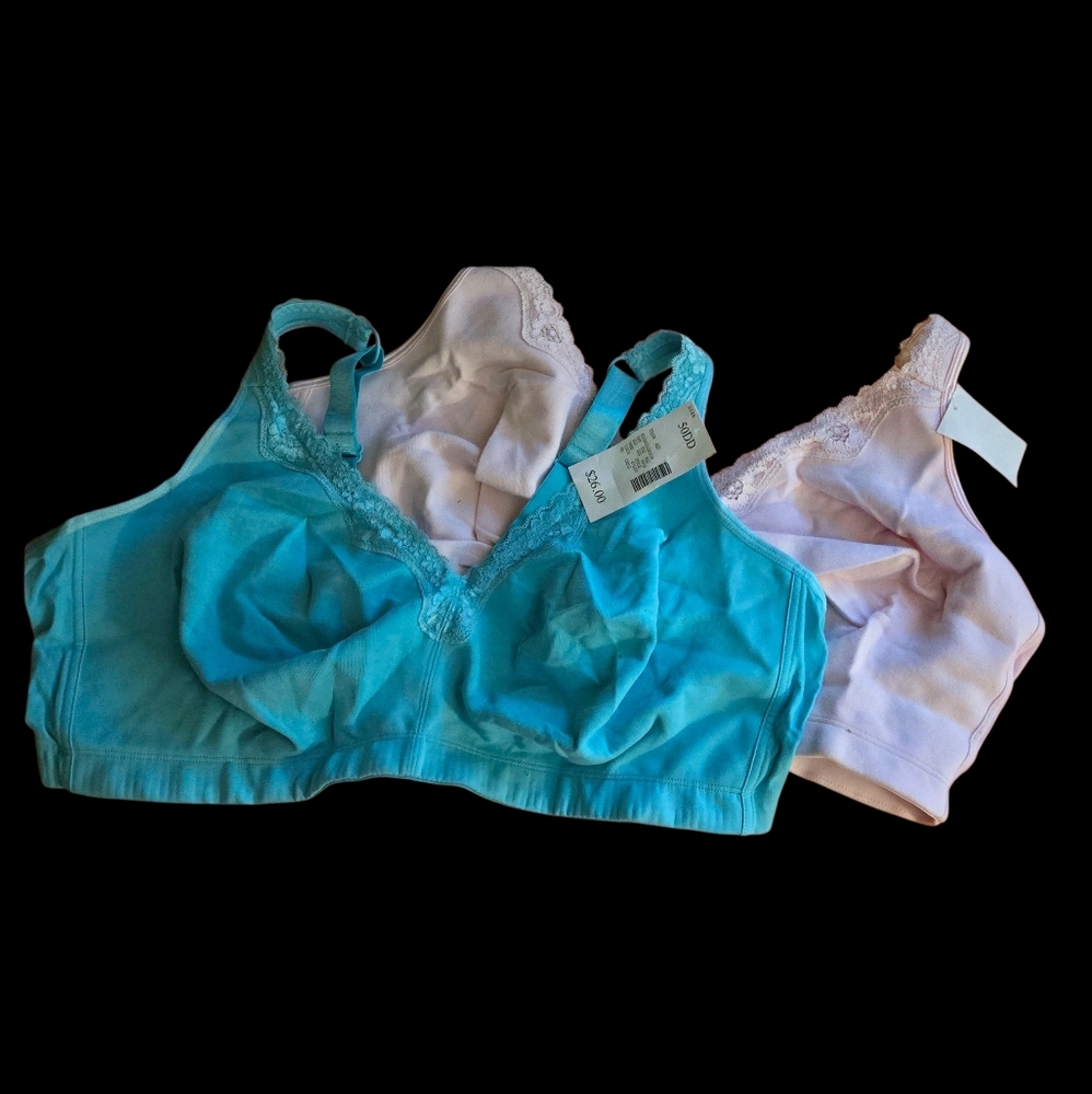 Serenada No-Wire Lace Trim Bra Set - Aqua and Pink. NWTs. Size 50 DD.